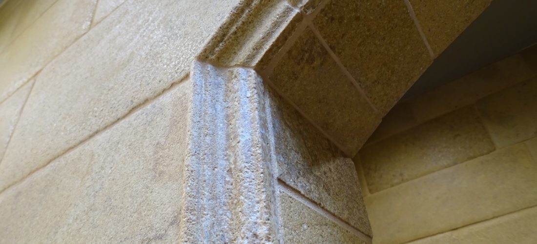 limestone-chair-rail-tile,-tucson